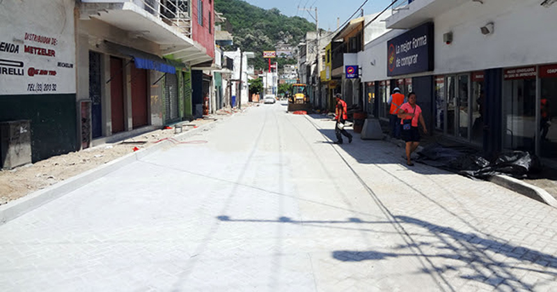 calle_hidalgo_mazanillo_01