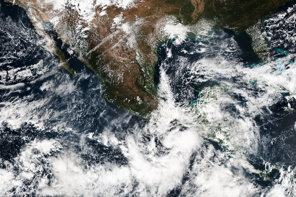 huracan_patricia_21octubre_1300hrs_03