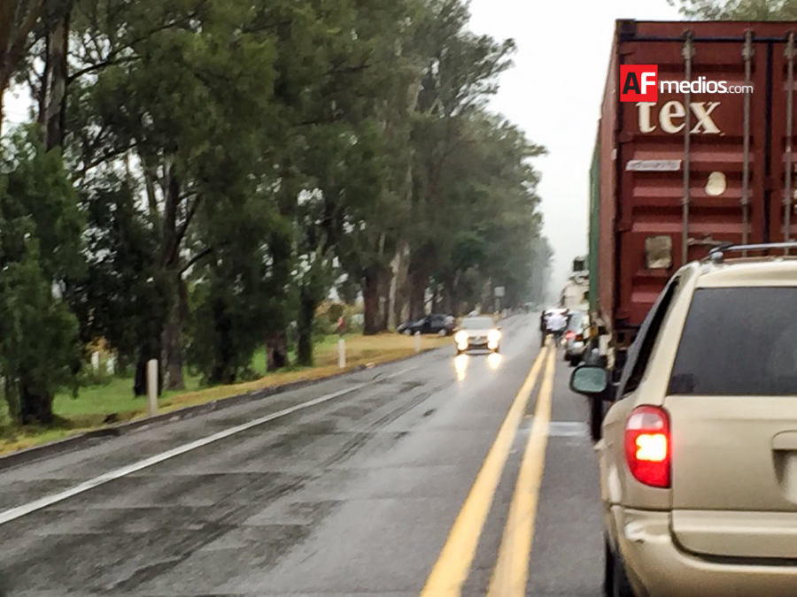 autopista_lluvia_cuatrocaminos_2