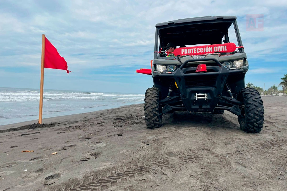 Alerta Por Mar De Fondo Colocan Banderas Rojas En Playas De Colima